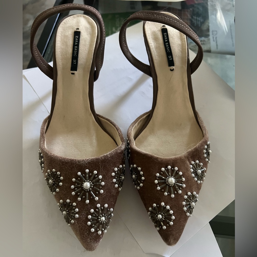 Zara Basic Kitten Heel Sling Back from India, Embellished, Never Worn